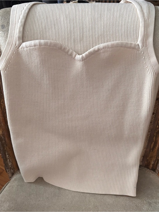 DISSH Tops - DISSH Cream Ribbed Sweetheart Neck Tank Top